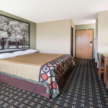 Super 8 By Wyndham Greenville Экстерьер фото