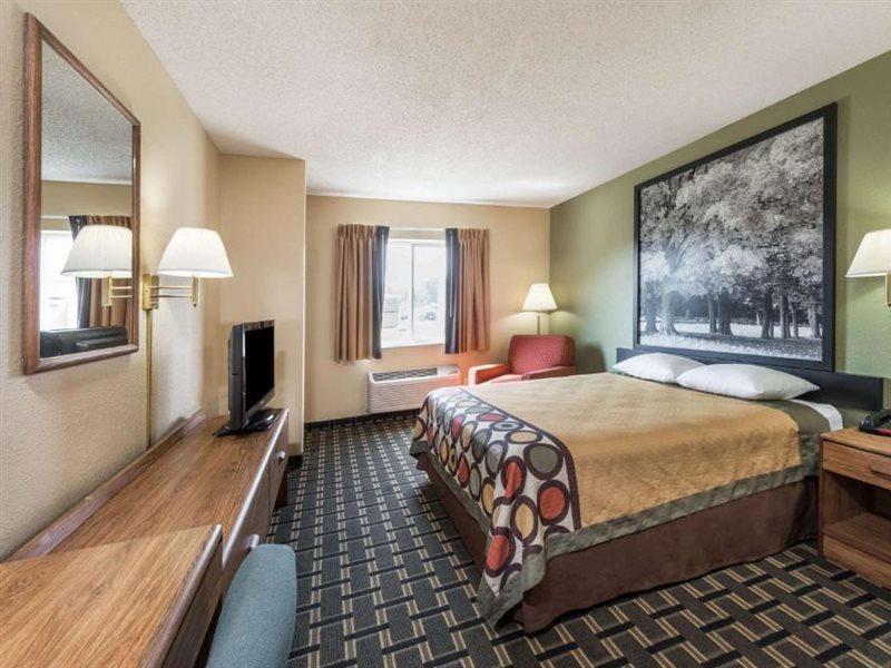 Super 8 By Wyndham Greenville Экстерьер фото